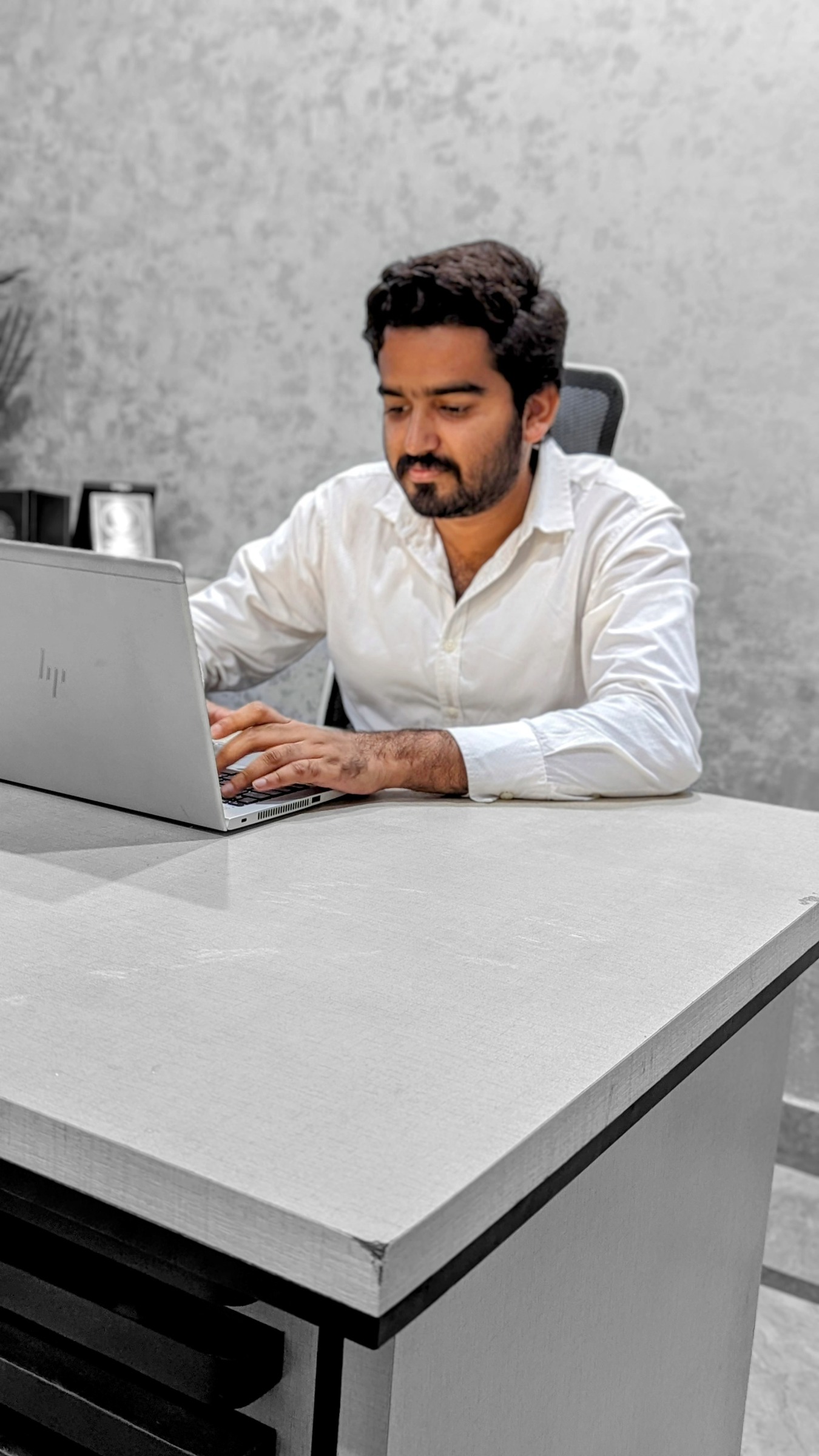 Umair Fayyaz Amazon PPC and operations specialist portrait